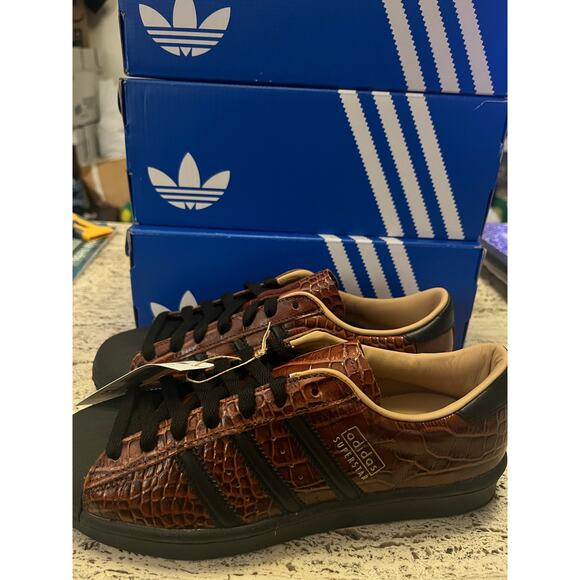 NEW ADIDAS Superstar Vintage "Croc" Brown Women's US 6 - Picture 7 of 11